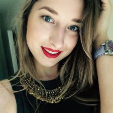 Greta, the baker, blogger and photographer behind HungryBae