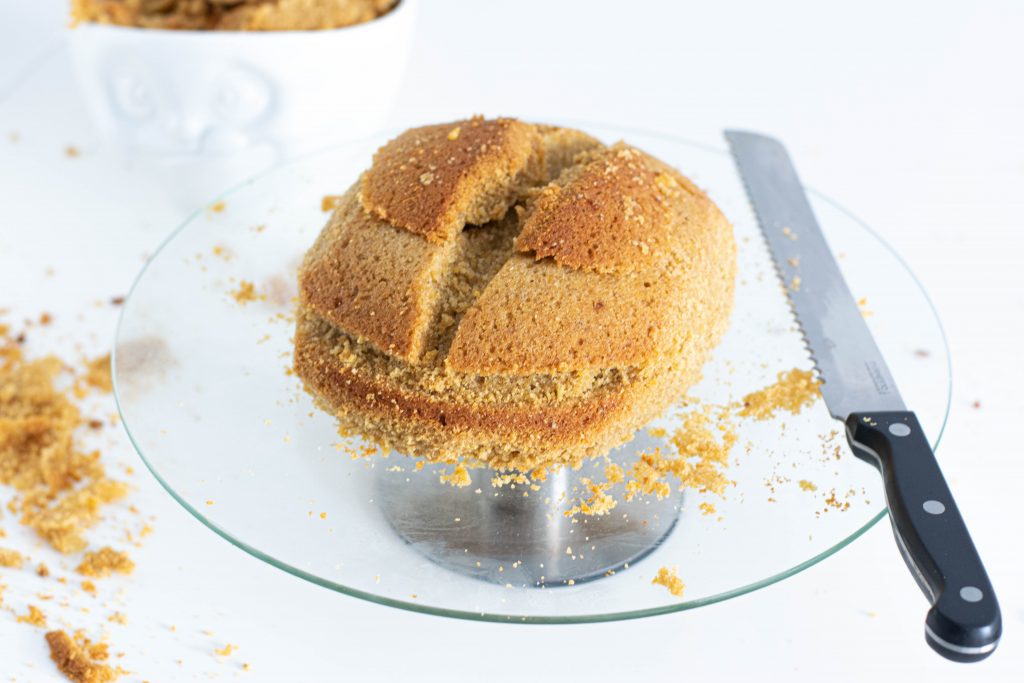 Halloween Pumpkin Cake - Brains