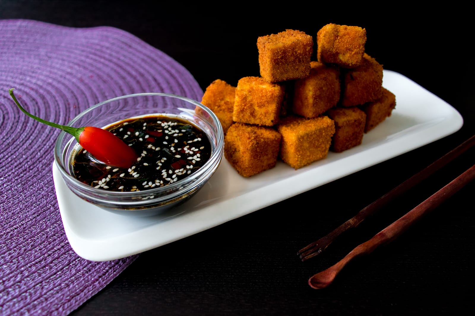 Keptas Tofu su Sezamų-Sojos Padažu