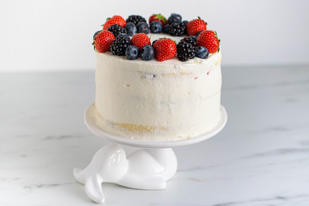 Gaivus ir Lengvas Varškės ir Juodųjų Serbentų Tortas